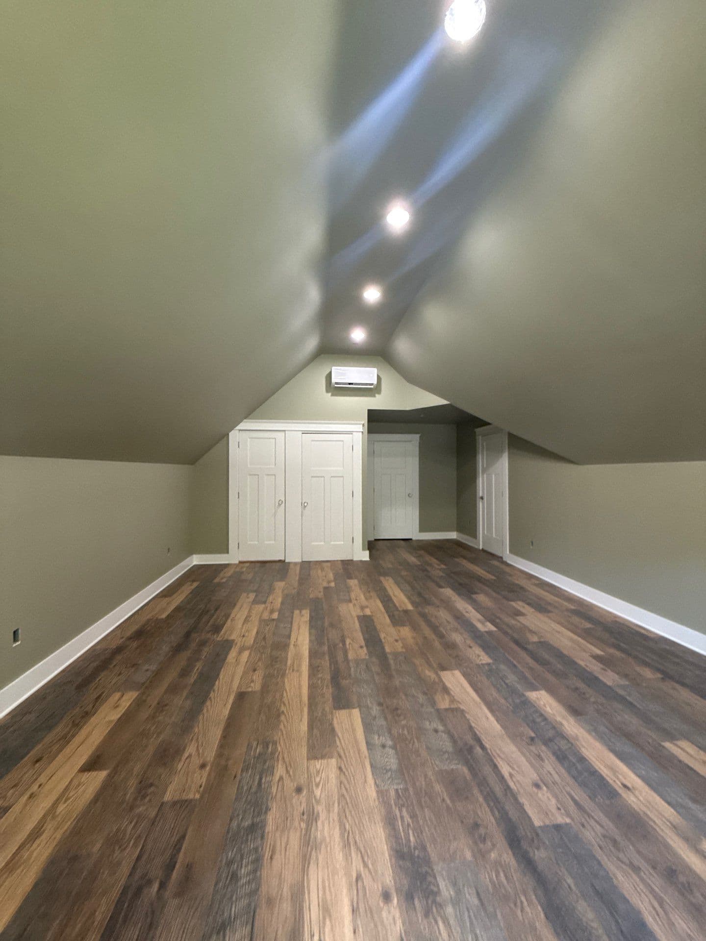 Gallery photos for Raw Attic Space Converted Into a Finished Bonus Room: Image #4