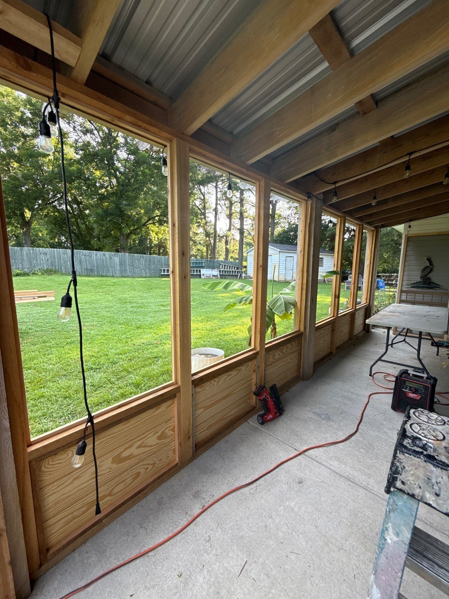 Gallery photos for Open Patio Gets a Full Screened Porch Conversion: Image #3
